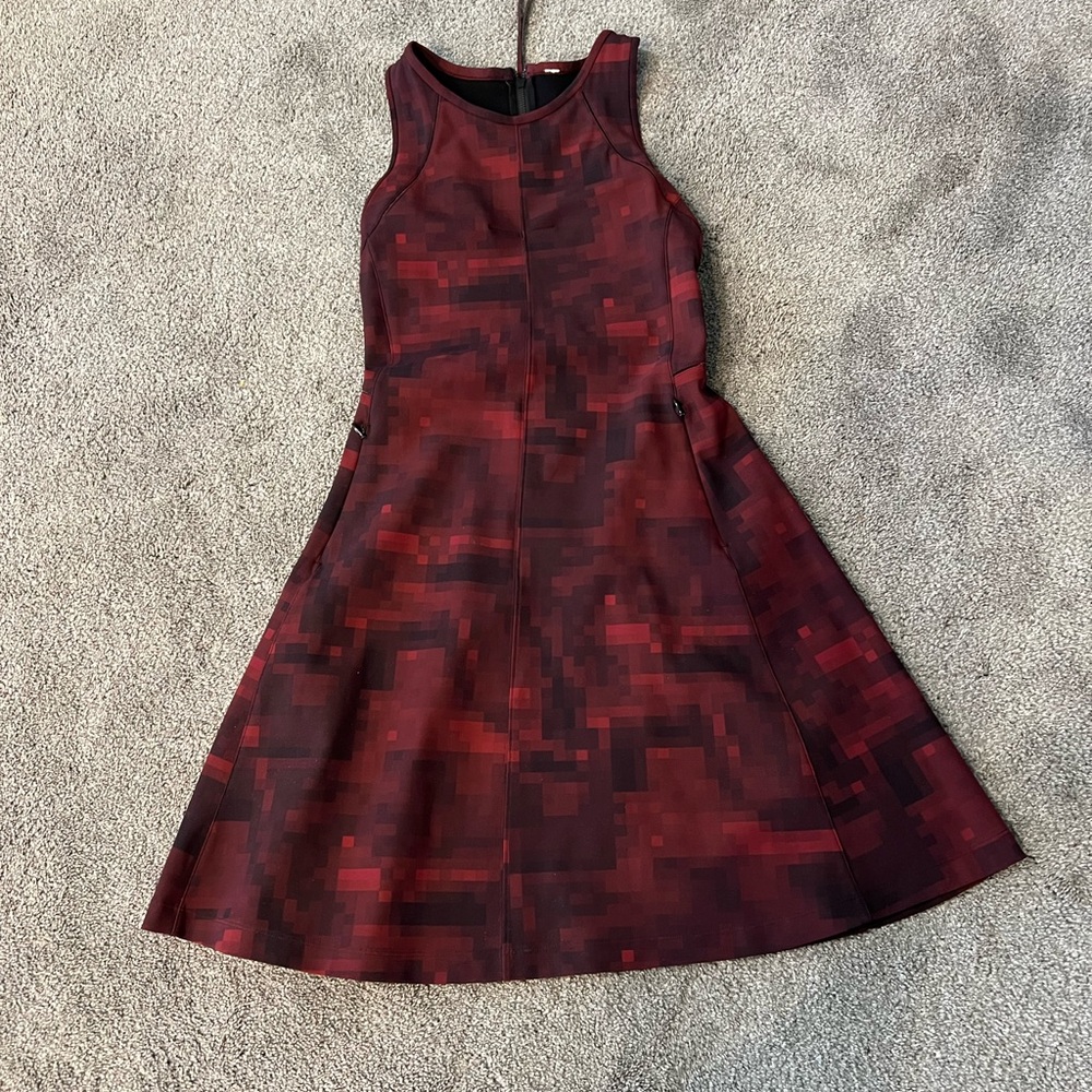 Lululemon Go Till Dawn dress size 6